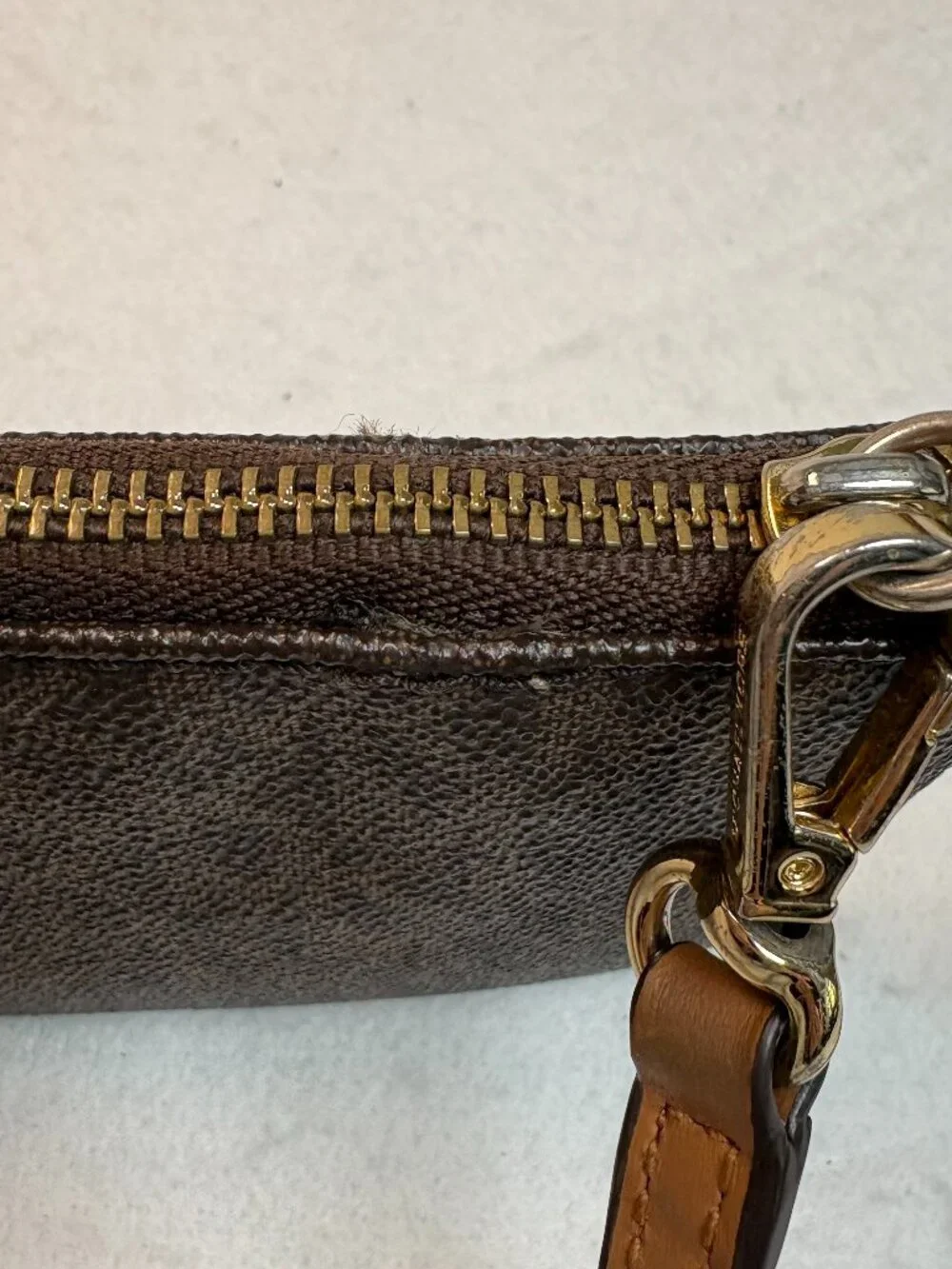 Michael Kors Jet Set Brown Monogram Canvas Wristlet Clutch Pouch Y2K Preppy Chic